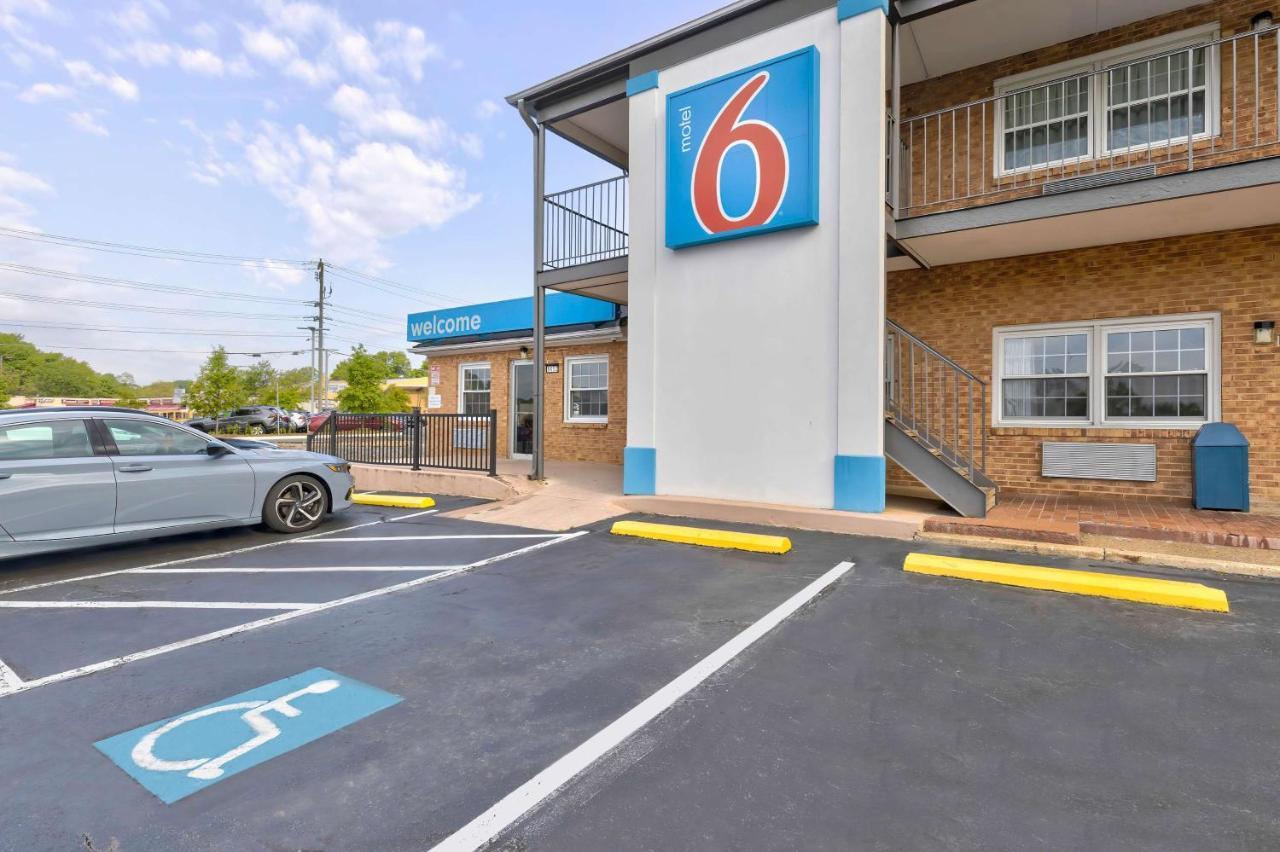 Motel 6-Falls Church, VA - Arlington Boulevard Buitenkant foto
