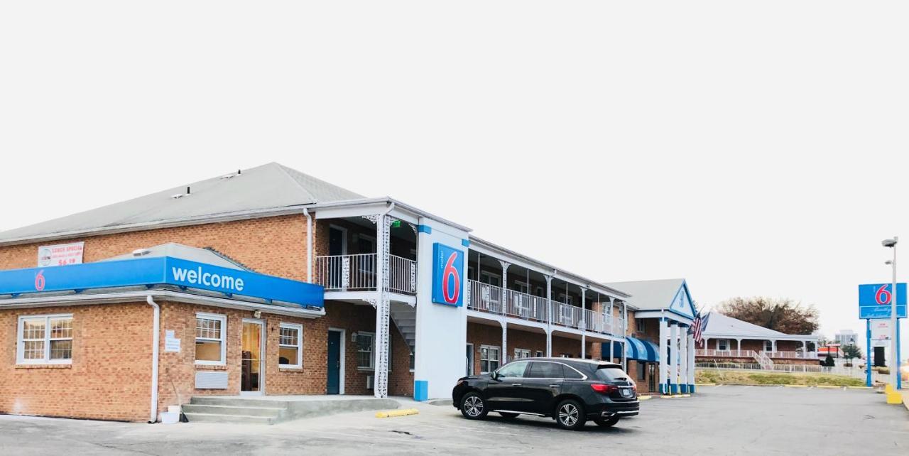 Motel 6-Falls Church, VA - Arlington Boulevard Buitenkant foto
